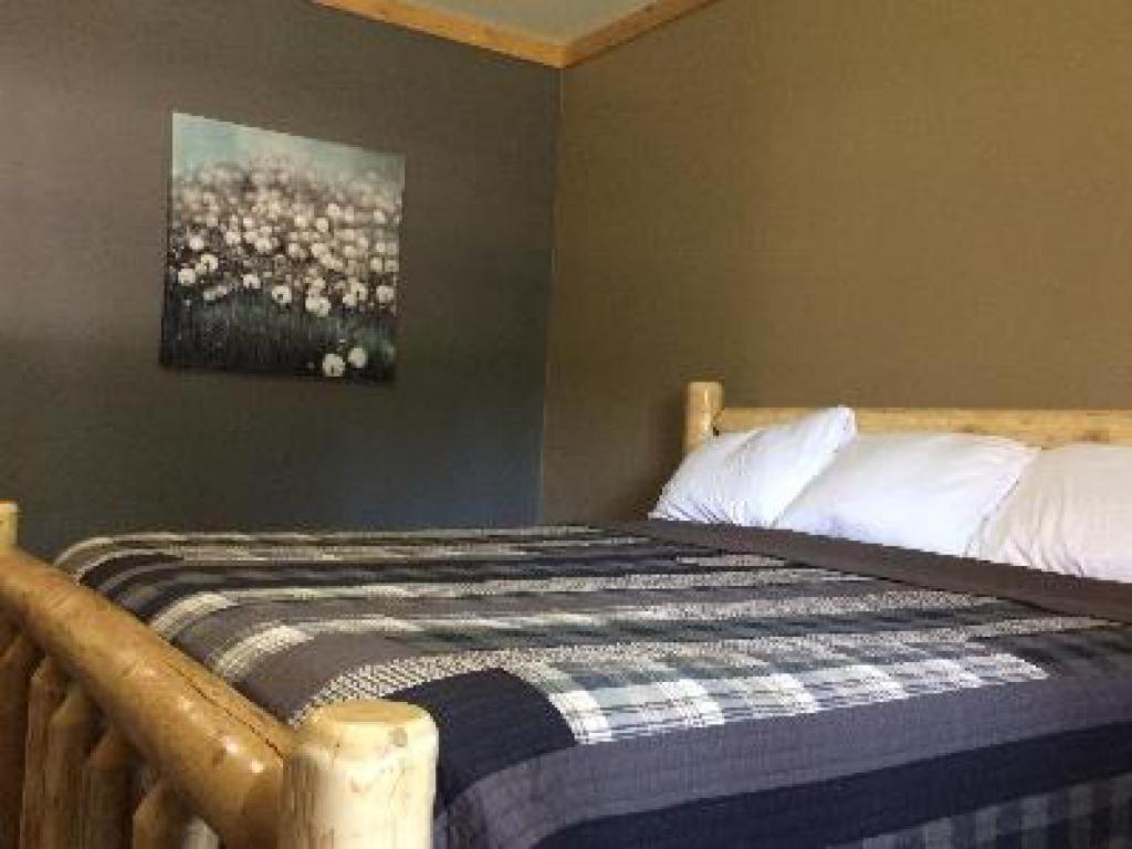 Big Horse Inn And Suites Lewistown 外观 照片