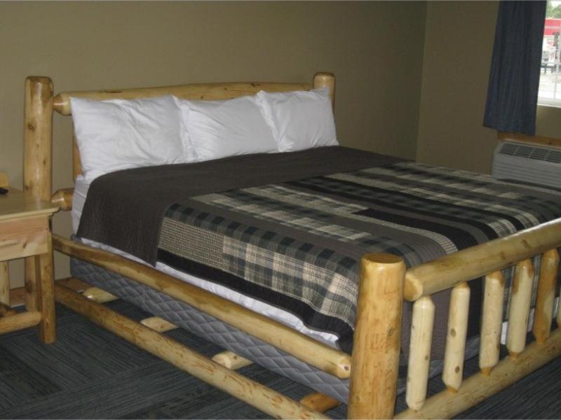 Big Horse Inn And Suites Lewistown 外观 照片