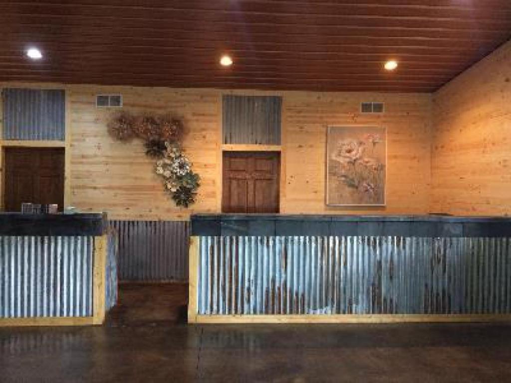 Big Horse Inn And Suites Lewistown 外观 照片